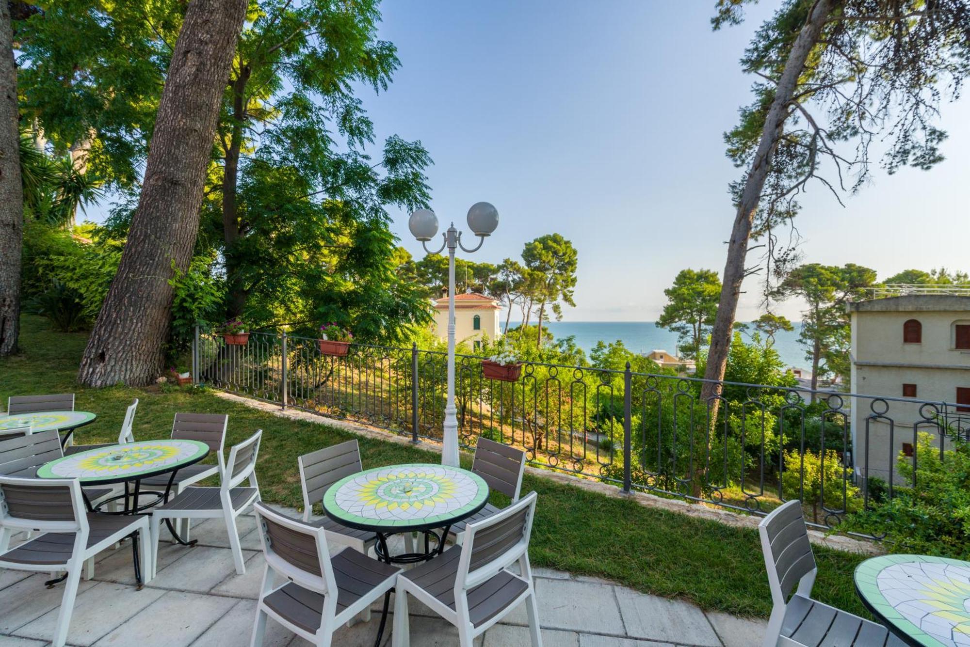 Park Hotel Villa Maria Сан-Менайо Екстер'єр фото